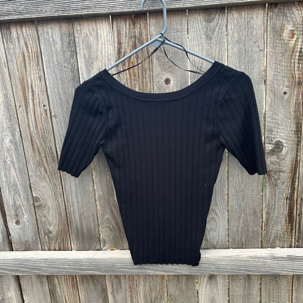 Dip tshirt V-neck short sleeve size xs